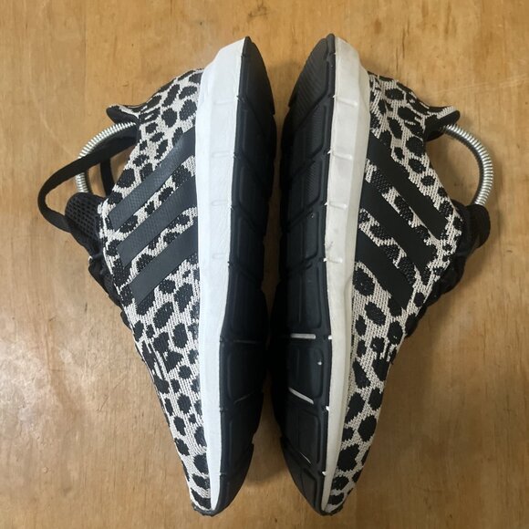 Adidas Women's Size 9 Swift Run White Black leopard Print Excellent Comfortable - Picture 7 of 14